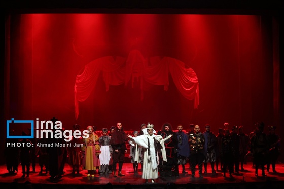 گزارش تصویری | نمایش موزیکال «رابین هود»