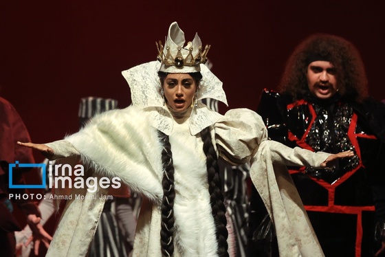 گزارش تصویری | نمایش موزیکال «رابین هود»