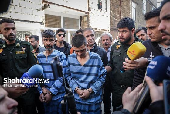 گزارش تصویری | بازسازی صحنه جرم زورگیری موبایل با ساطور از دو نوجوان مشهدی