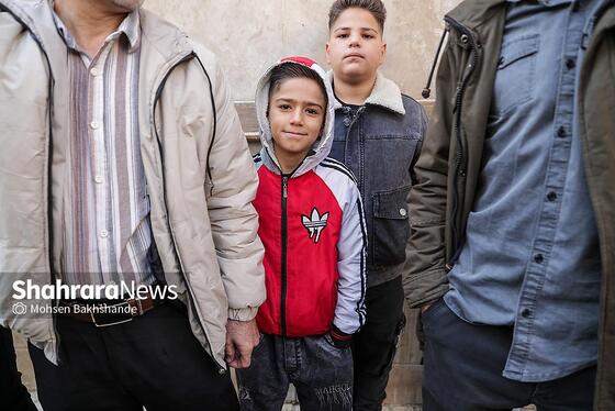 گزارش تصویری | بازسازی صحنه جرم زورگیری موبایل با ساطور از دو نوجوان مشهدی