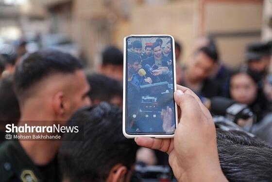 گزارش تصویری | بازسازی صحنه جرم زورگیری موبایل با ساطور از دو نوجوان مشهدی