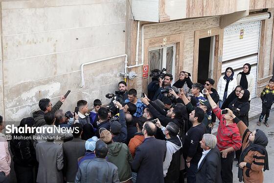 گزارش تصویری | بازسازی صحنه جرم زورگیری موبایل با ساطور از دو نوجوان مشهدی