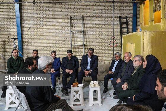 گزارش تصویری | بازدید شهردار مشهد از پشت‌صحنه فیلم سینمایی «کاکا لوتی»