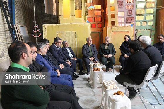 گزارش تصویری | بازدید شهردار مشهد از پشت‌صحنه فیلم سینمایی «کاکا لوتی»