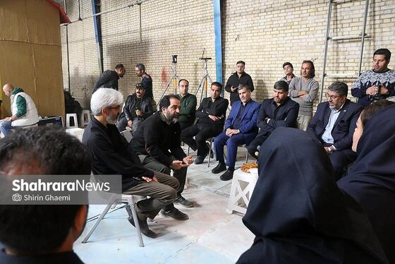 گزارش تصویری | بازدید شهردار مشهد از پشت‌صحنه فیلم سینمایی «کاکا لوتی»