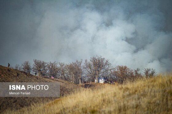 گزارش تصویری | عملیات مهار آتش‌سوزی مناطق کوهستانی روستاهای دلیر و الیت