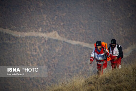 گزارش تصویری | عملیات مهار آتش‌سوزی مناطق کوهستانی روستاهای دلیر و الیت
