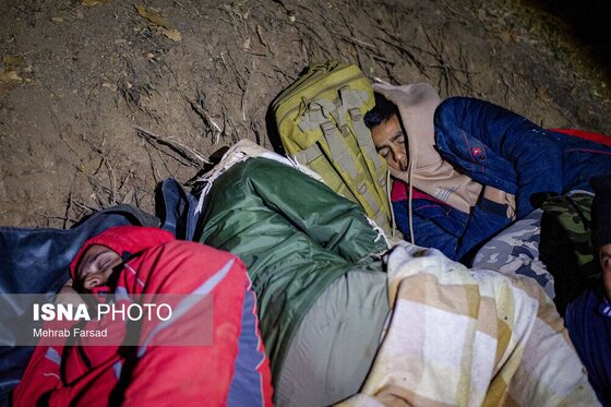 گزارش تصویری | عملیات مهار آتش‌سوزی مناطق کوهستانی روستاهای دلیر و الیت