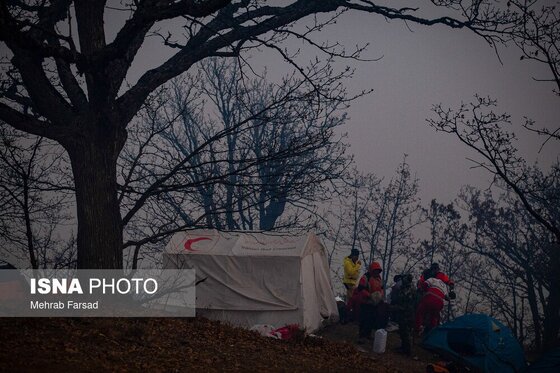 گزارش تصویری | عملیات مهار آتش‌سوزی مناطق کوهستانی روستاهای دلیر و الیت