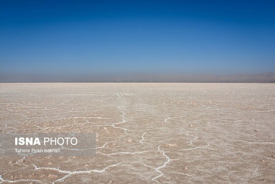 گزارش تصویری | خشک شدن دریاچه مهارلو - شیراز