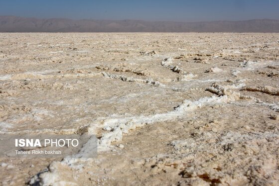 گزارش تصویری | خشک شدن دریاچه مهارلو - شیراز