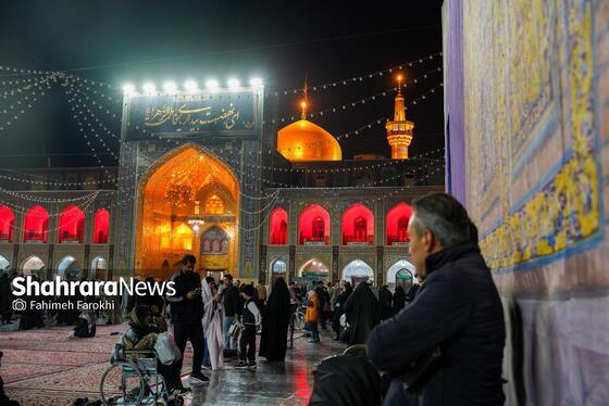 گزارش تصویری | حال و هوای حرم مطهر رضوی در شب شهادت ام‌ابیها،حضرت زهرا (س)