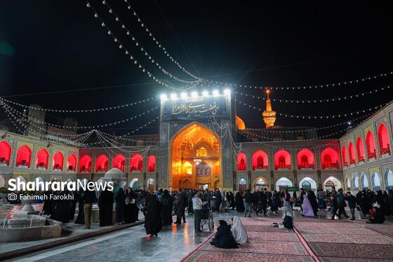 گزارش تصویری | حال و هوای حرم مطهر رضوی در شب شهادت ام‌ابیها،حضرت زهرا (س)