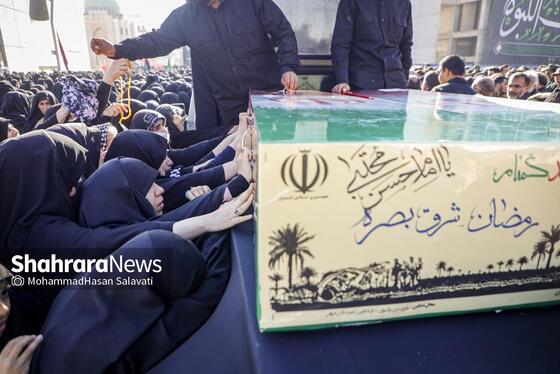 گزارش تصویری | اجتماع عزاداران فاطمی و تشییع پیکر مطهر ۱۳ شهید گمنام دوران دفاع مقدس در مشهد