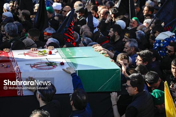 گزارش تصویری | اجتماع عزاداران فاطمی و تشییع پیکر مطهر ۱۳ شهید گمنام دوران دفاع مقدس در مشهد
