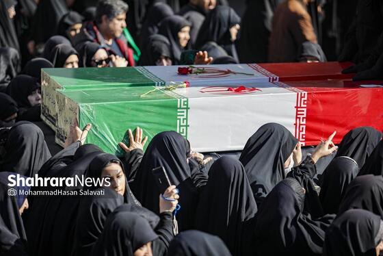 گزارش تصویری | اجتماع عزاداران فاطمی و تشییع پیکر مطهر ۱۳ شهید گمنام دوران دفاع مقدس در مشهد