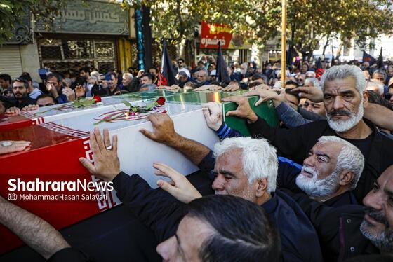 گزارش تصویری | اجتماع عزاداران فاطمی و تشییع پیکر مطهر ۱۳ شهید گمنام دوران دفاع مقدس در مشهد
