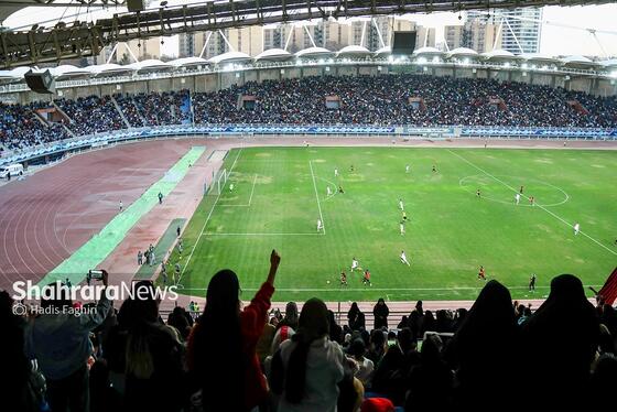 گزارش تصویری | تماشاگران بانو در ورزشگاه امام رضا علیه السلام