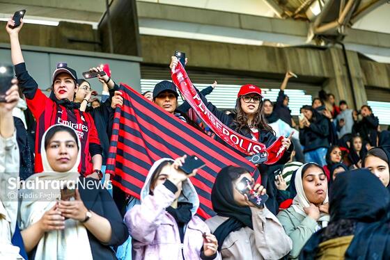 گزارش تصویری | تماشاگران بانو در ورزشگاه امام رضا علیه السلام