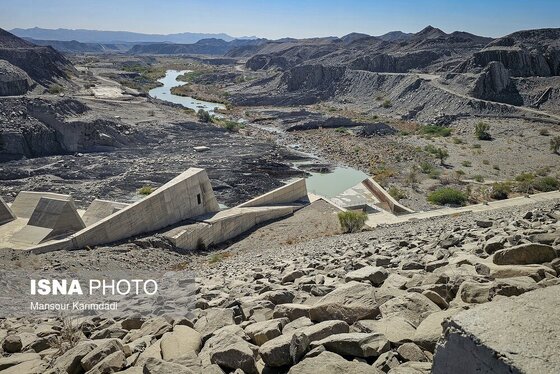 گزارش تصویری | پشت سدهای خالی؛ ثبت بحران آب در شرق کشور