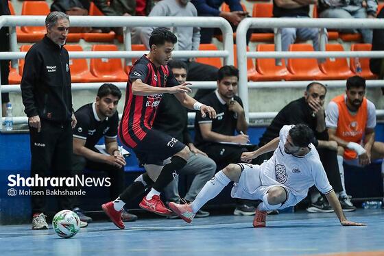 گزارش تصویری | لیگ دسته اول فوتسال | مسابقه فوتسال بازرگانی دائم پناه مشهد و دلسوختگان قم