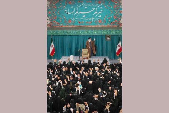 گزارش تصویری | دیدار هزاران نفر از زنان و دختران با رهبر معظم انقلاب اسلامی (۱۲ آذر ۱۴۰۴)