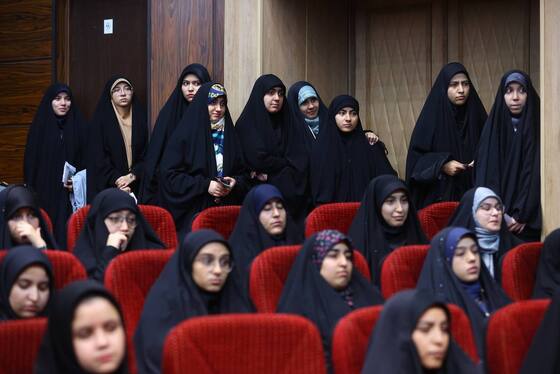 گزارش تصویری | مراسم گرامیداشت روز دانشجو با حضور قالیباف، رئیس مجلس، در دانشگاه فردوسی مشهد (۱۵ آذر ۱۴۰۴)