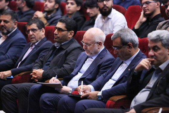 گزارش تصویری | مراسم گرامیداشت روز دانشجو با حضور قالیباف، رئیس مجلس، در دانشگاه فردوسی مشهد (۱۵ آذر ۱۴۰۴)