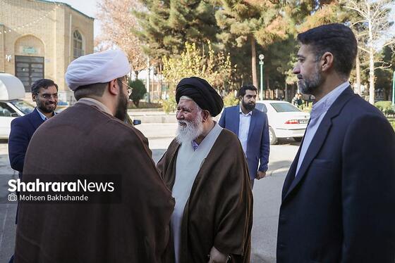 گزارش تصویری | دیدار آیت‌الله علم‌الهدی با دانشجویان و اساتید دانشگاه فرهنگیان مشهد به‌مناسبت «روز دانشجو» (۱۶ آذر ۱۴۰۴)