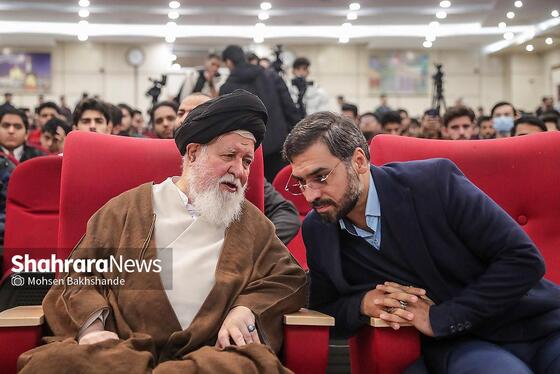 گزارش تصویری | دیدار آیت‌الله علم‌الهدی با دانشجویان و اساتید دانشگاه فرهنگیان مشهد به‌مناسبت «روز دانشجو» (۱۶ آذر ۱۴۰۴)