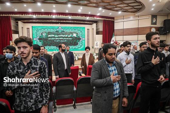 گزارش تصویری | دیدار آیت‌الله علم‌الهدی با دانشجویان و اساتید دانشگاه فرهنگیان مشهد به‌مناسبت «روز دانشجو» (۱۶ آذر ۱۴۰۴)