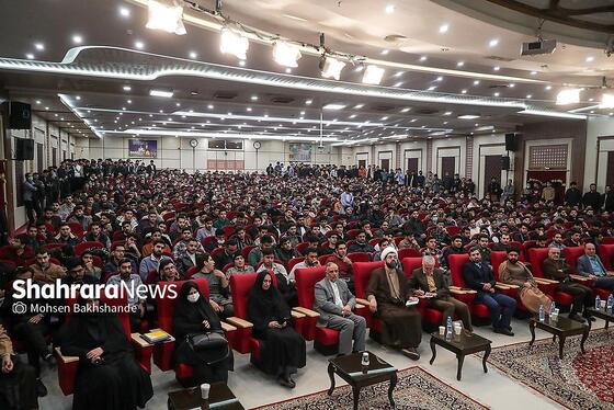 گزارش تصویری | دیدار آیت‌الله علم‌الهدی با دانشجویان و اساتید دانشگاه فرهنگیان مشهد به‌مناسبت «روز دانشجو» (۱۶ آذر ۱۴۰۴)