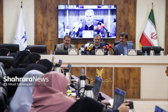 گزارش تصویری | نشست خبری دکتر محسن مرادی، رئیس دانشگاه آزاد اسلامی خراسان رضوی (۱۷ آذر ۱۴۰۴)