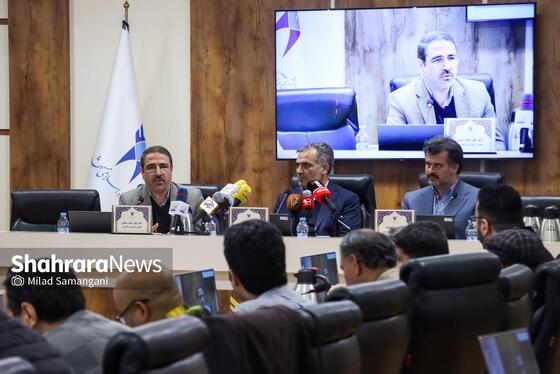 گزارش تصویری | نشست خبری دکتر محسن مرادی، رئیس دانشگاه آزاد اسلامی خراسان رضوی (۱۷ آذر ۱۴۰۴)