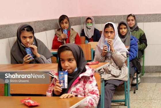 گزارش تصویری | آغاز توزیع شیر در مدارس خراسان رضوی