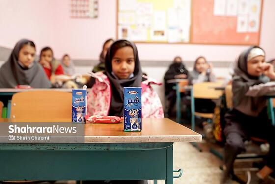 گزارش تصویری | آغاز توزیع شیر در مدارس خراسان رضوی