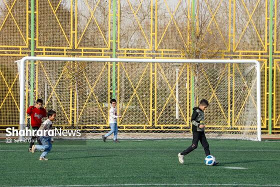 گزارش تصویری | آیین بهره‌برداری از زمین چمن مصنوعی بوستان «نصرت» و ۳۰ زمین چمن مصنوعی مینی‌فوتبال در مشهد