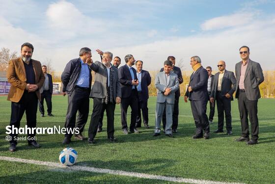 گزارش تصویری | آیین بهره‌برداری از زمین چمن مصنوعی بوستان «نصرت» و ۳۰ زمین چمن مصنوعی مینی‌فوتبال در مشهد