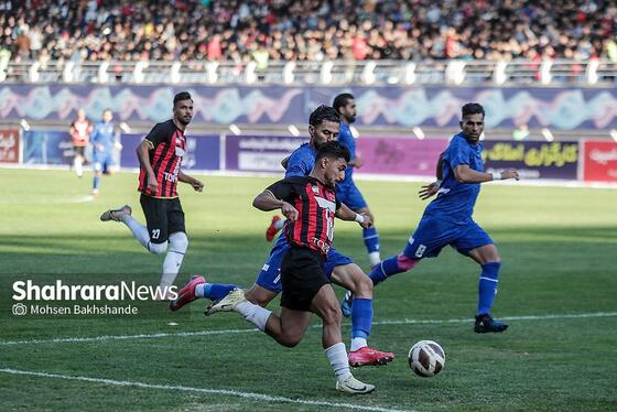 گزارش تصویری | لیگ دسته سوم فوتبال | مسابقه فوتبال ابومسلم ثامن مشهد و صالحین تهران