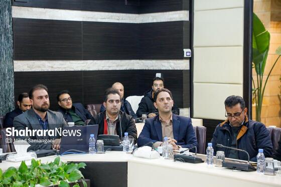 گزارش تصویری | نشست صمیمی شهردار مشهد با رانندگان و فعالان حوزه حمل و نقل