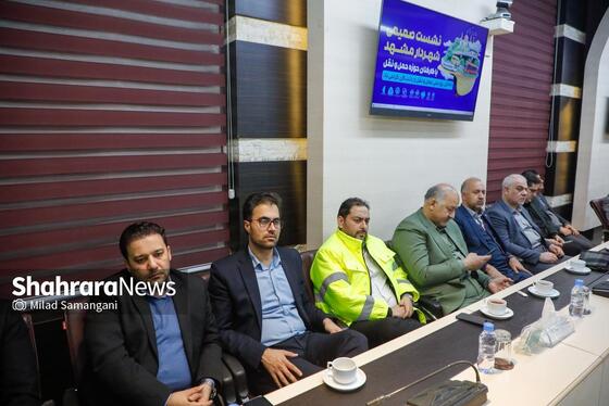 گزارش تصویری | نشست صمیمی شهردار مشهد با رانندگان و فعالان حوزه حمل و نقل