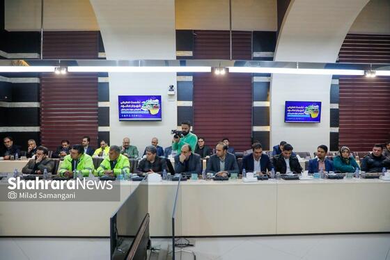 گزارش تصویری | نشست صمیمی شهردار مشهد با رانندگان و فعالان حوزه حمل و نقل