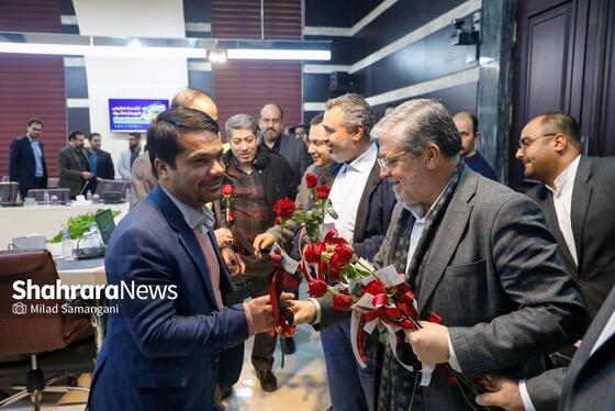 گزارش تصویری | نشست صمیمی شهردار مشهد با رانندگان و فعالان حوزه حمل و نقل