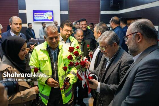 گزارش تصویری | نشست صمیمی شهردار مشهد با رانندگان و فعالان حوزه حمل و نقل