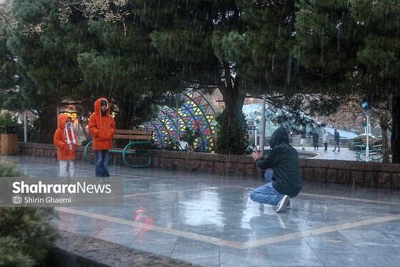 گزارش تصویری | بارش نخستین برف پاییزی در مشهد 2