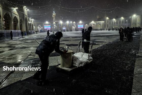 گزارش تصویری | بارش برف پاییزه در حرم مطهر رضوی