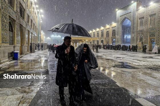 گزارش تصویری | بارش برف پاییزه در حرم مطهر رضوی
