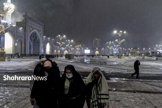 گزارش تصویری | بارش برف پاییزه در حرم مطهر رضوی