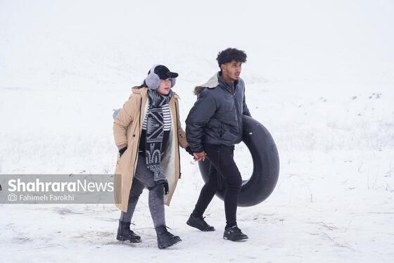 گزارش تصویری | حال و هوای مردم در اولین بارش برف پاییزی