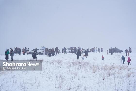 گزارش تصویری | حال و هوای مردم در اولین بارش برف پاییزی